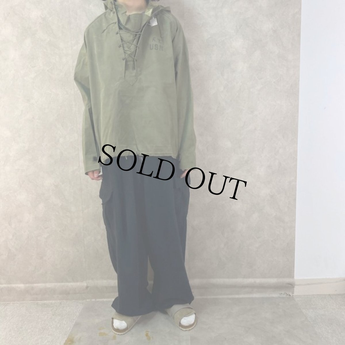 画像2: 40's U.S.NAVY デッキレインパーカー ステンシル入り L (2)