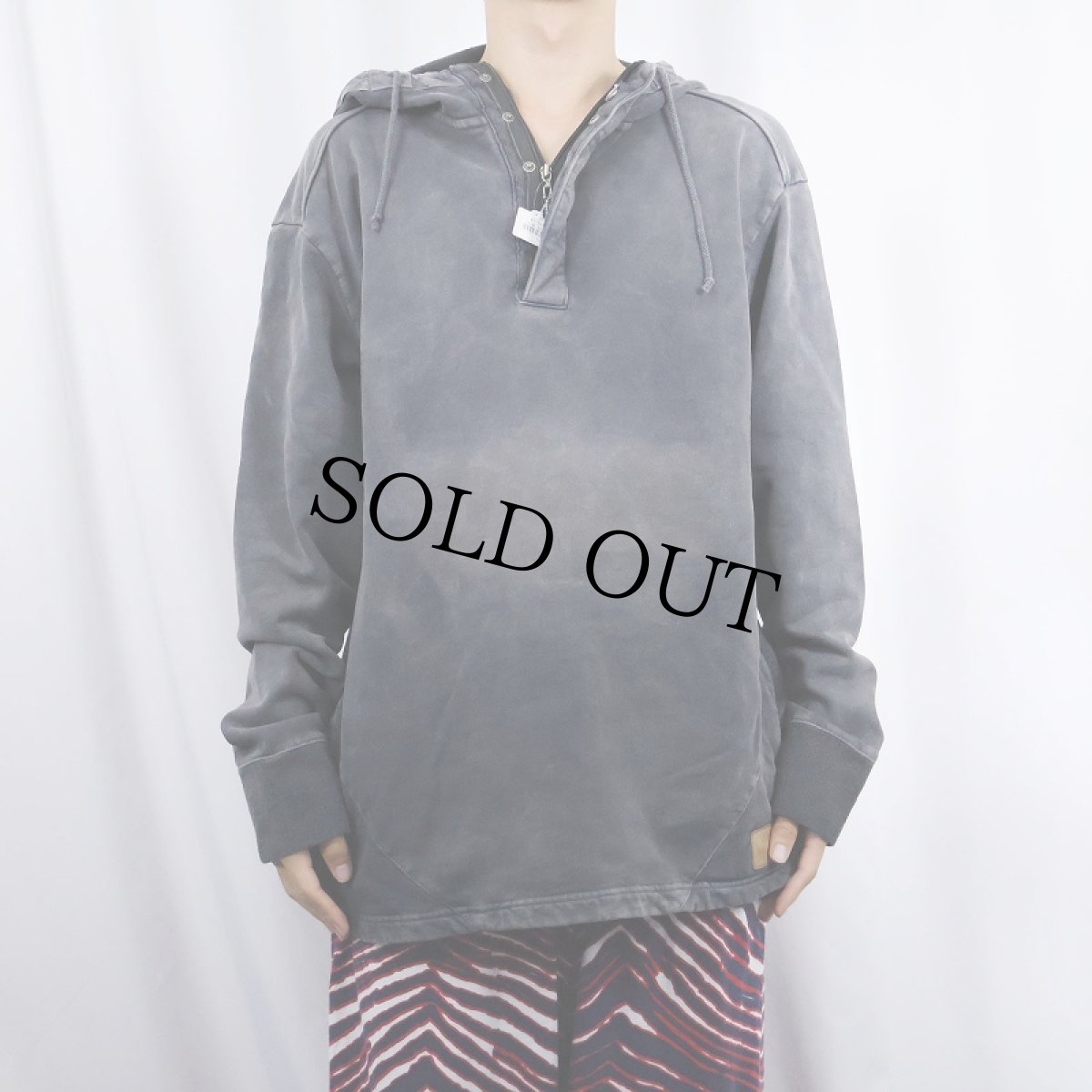 画像2: Weird Fish ハーフジップ スウェットフーディー BLACK M (2)