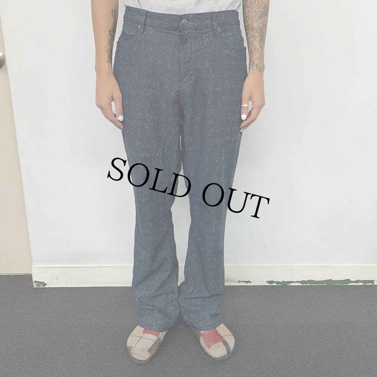 画像2: 90's BILL BLASS JEANS 総柄 ラメ入り ベルボトムパンツ W32 (2)