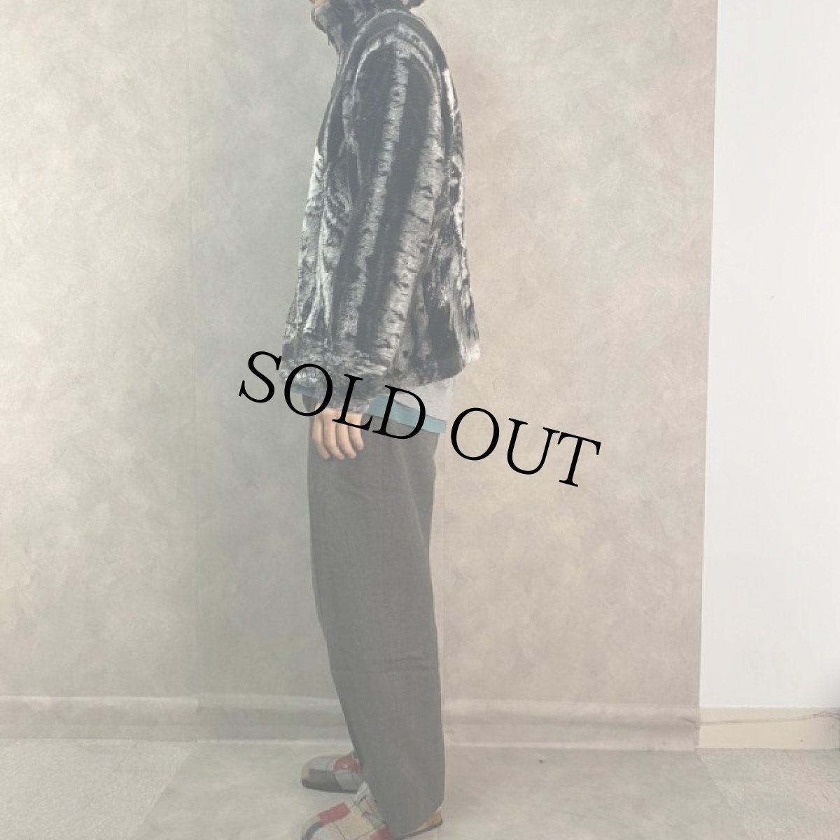 画像4: BLACK MOUNTAIN USA製 オオカミ柄 フリースジャケット L (4)