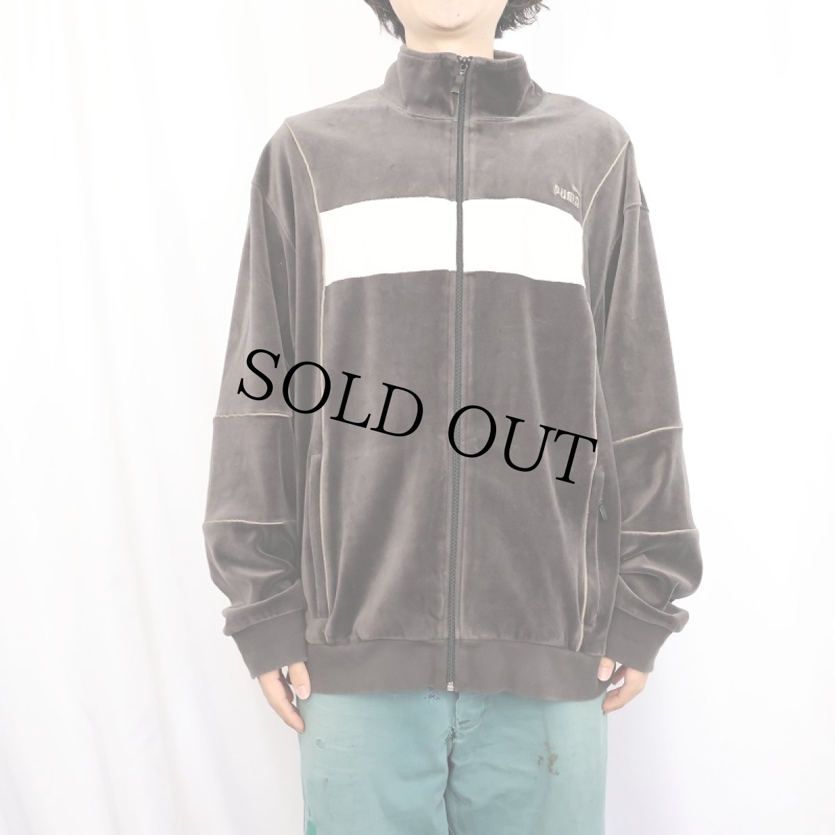 画像2: 90〜2000's PUMA ロゴ刺繍 ベロアトラックジャケット L (2)