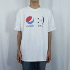 画像2: PEPSI 飲料メーカー プリントTシャツ XL (2)