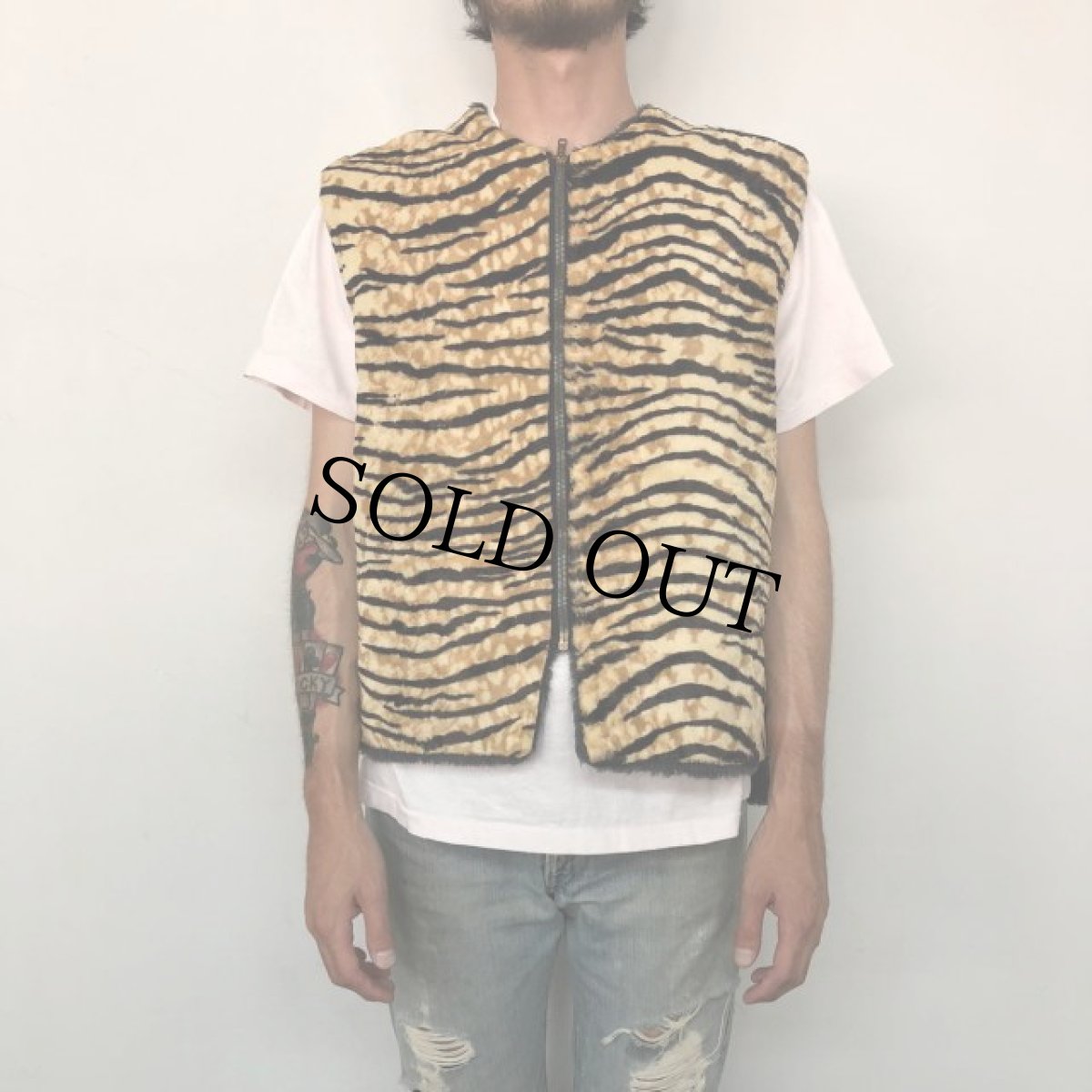画像3: 60's〜 トラ柄 フェイクファーベスト (3)