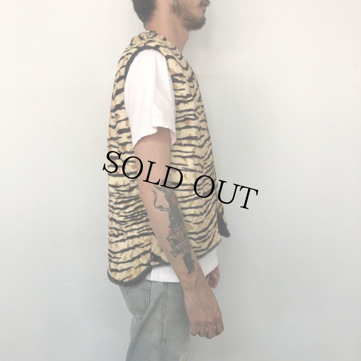 画像4: 60's〜 トラ柄 フェイクファーベスト (4)