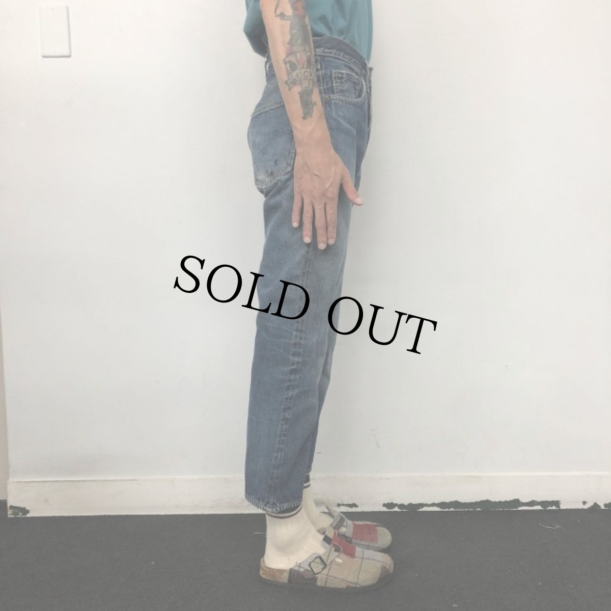 画像4: 60's LEVI'S 501 TYPE デニムパンツ W28 (4)