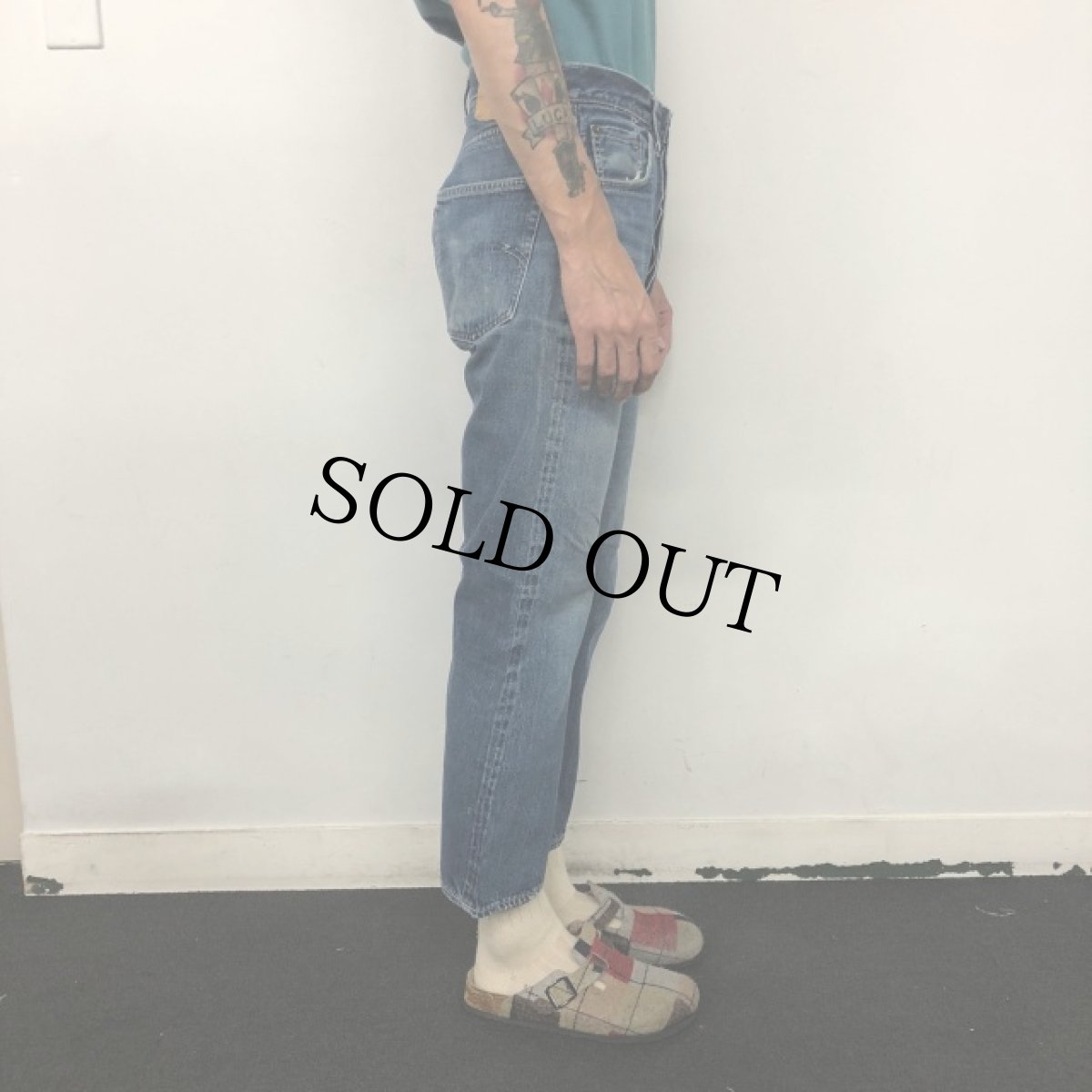 画像4: 60's LEVI'S 501 BIGE TYPE デニムパンツ W31 (4)