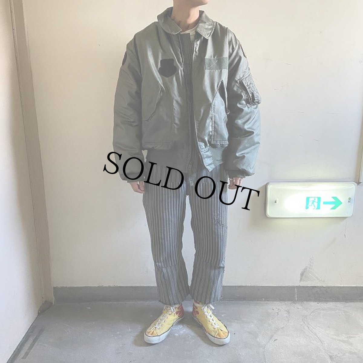 画像2: 70's U.S.AIR FORCE CWU-45/P パッチ付き フライトジャケット EXTRA LARGE (2)