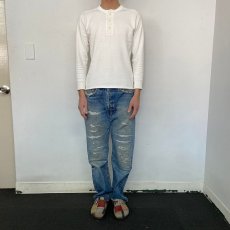 画像2: 60's LEVI'S 501 BIGE デニムパンツ W33 (2)