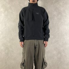 画像2: ARC'TERYX ワンポイントロゴ マウンテンジャケット M (2)