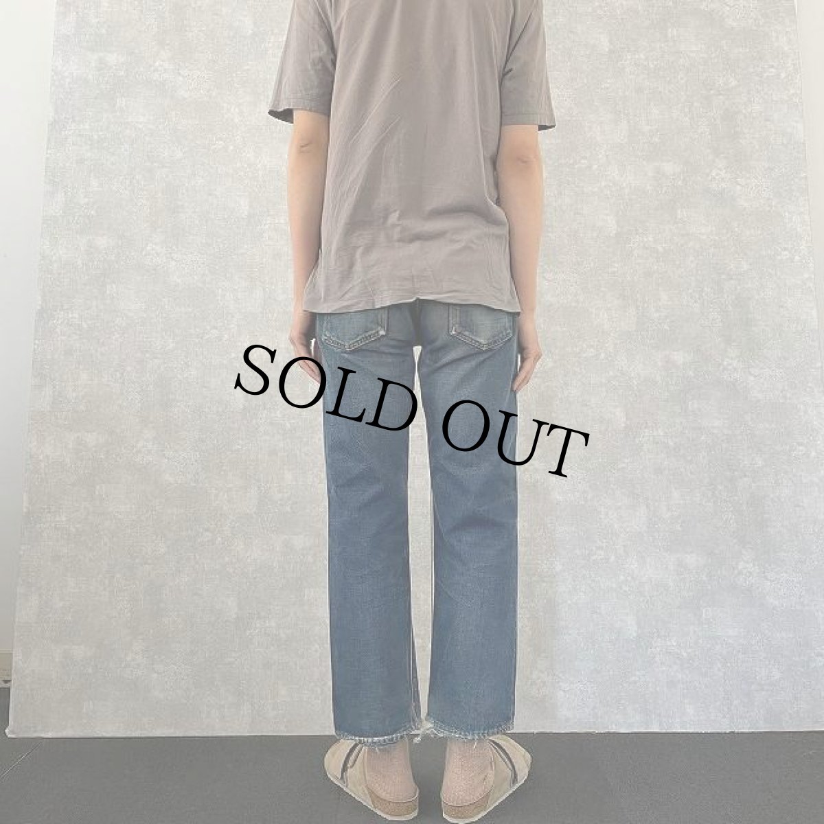 画像4: 60〜70's LEVI'S 501 BIGE デニムパンツ W30 (4)