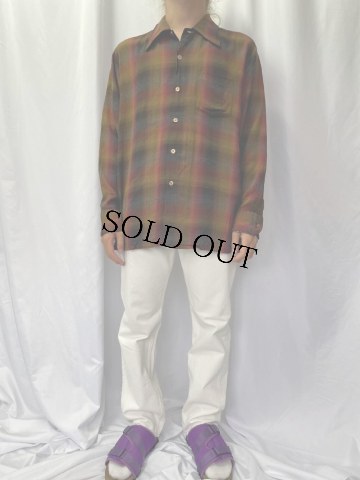 画像2: 60's〜70's Arrow オンブレーチェック柄 レーヨンシャツ XL (2)