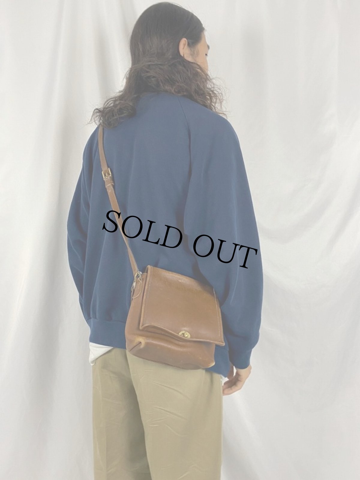 画像2: 90's OLD COACH USA製 レザーショルダーバッグ (2)