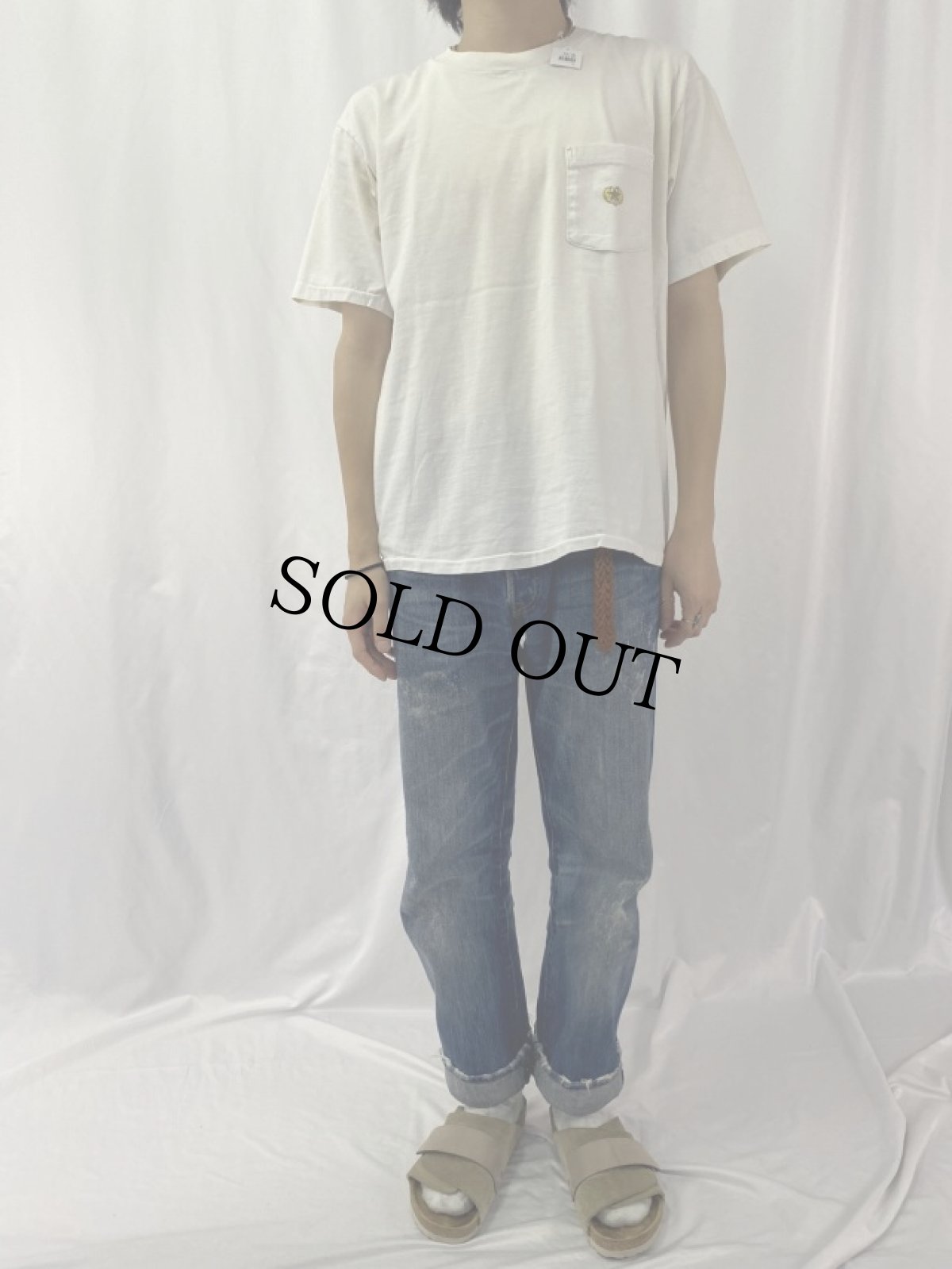 画像2: 90's BANANA REPUBLIC "TRAVEL CLOTHING" カンガループリント ポケットTシャツ (2)