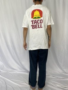 画像4: 90's TACO BELL "On the Ball" ファーストフードチェーン ロゴプリントTシャツ XL (4)