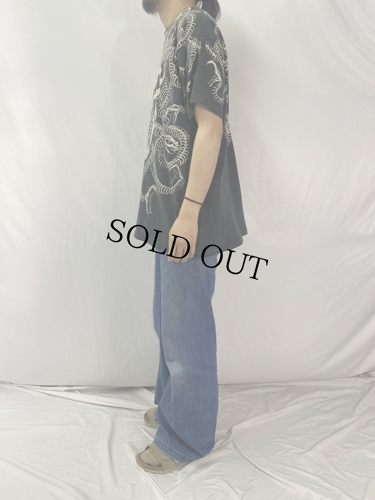 画像3: 90's LIQUID BLUE USA製 スカル 大判プリントTシャツ XL (3)