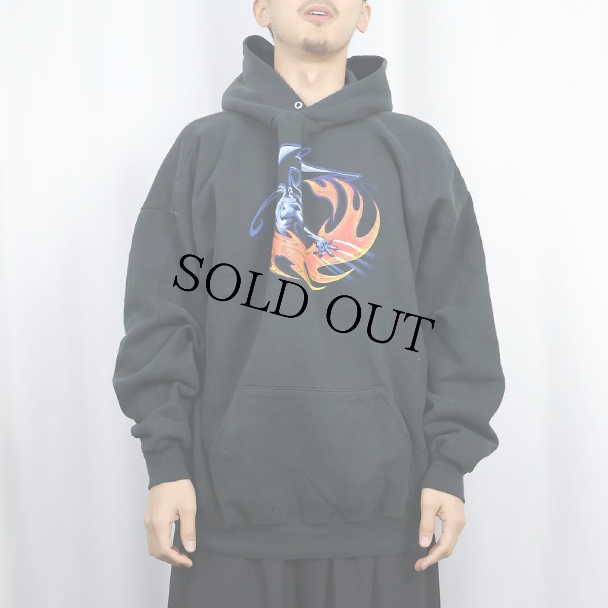 画像2: 90's Disney villains チェルナボーグ キャラクタープリント スウェットフーディー BLACk XXL (2)