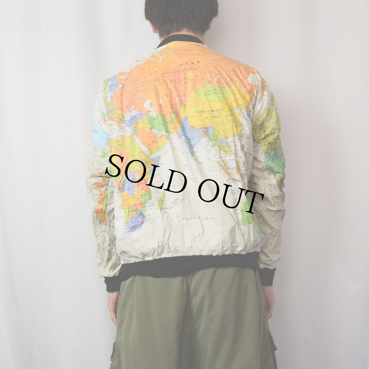 画像4: 90's 世界地図柄 ペーパージャケット XL (4)