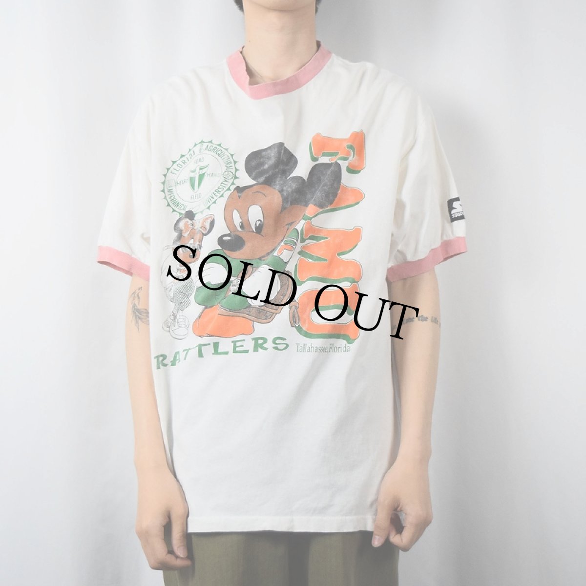 画像2: 90's USA製 FAMU RATTLERS フットボールチーム 黒人ミッキープリント リンガーTシャツ XL (2)