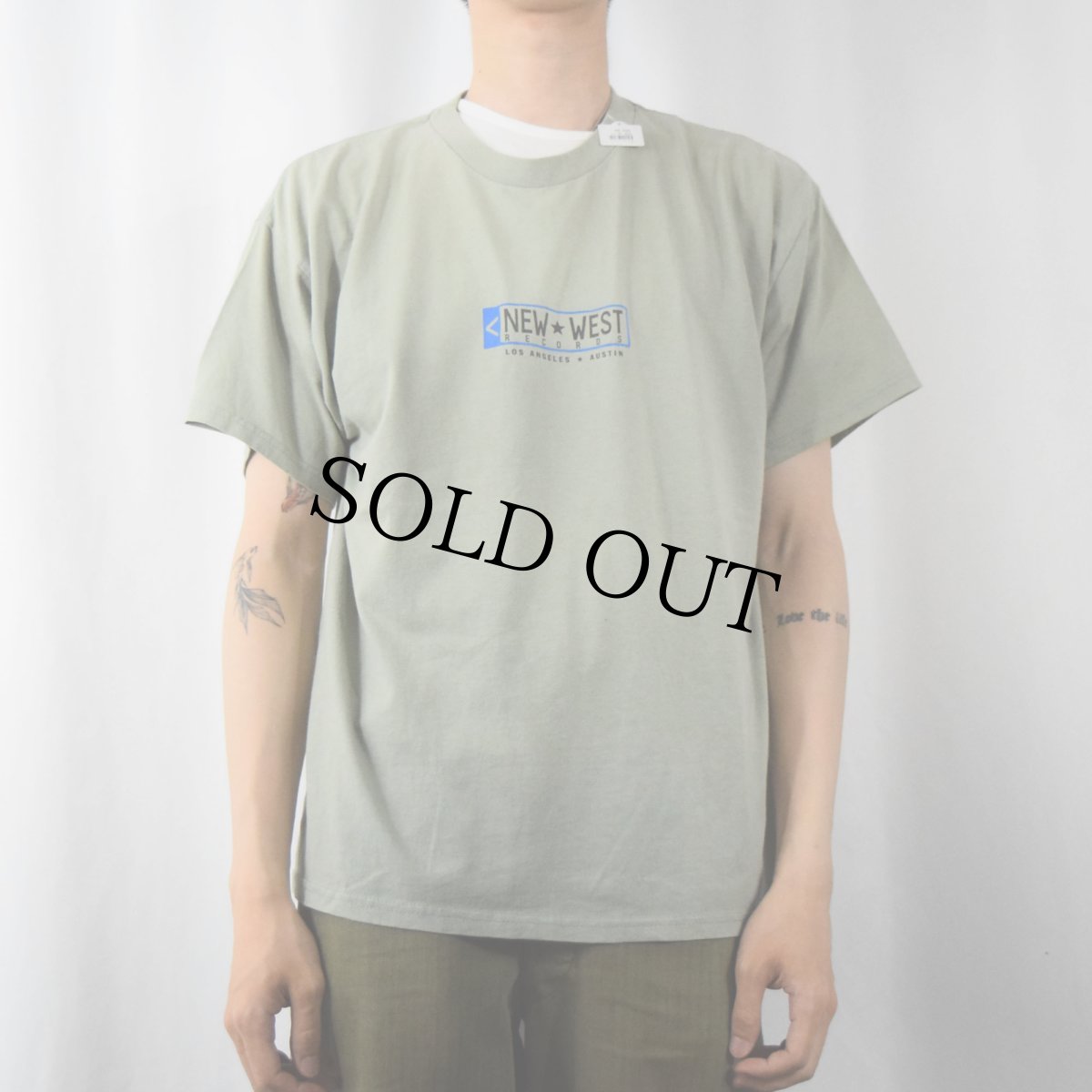 画像2: **【SALE】 NEW WEST RECORDS レコードレーベル プリントTシャツ L (2)