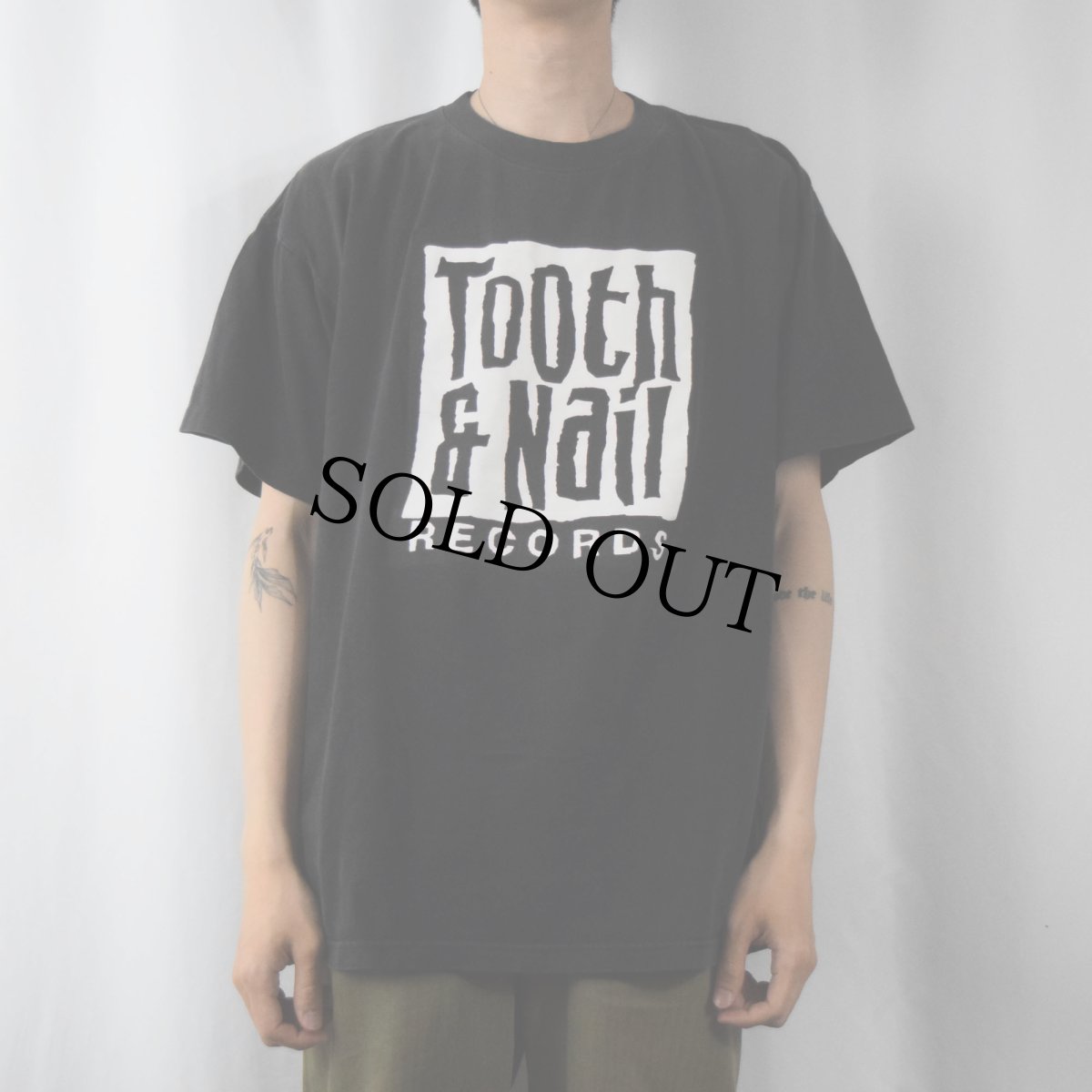 画像2: Tooth & Nail Records USA製 レコードレーベルプリントTシャツ BLACK XL (2)