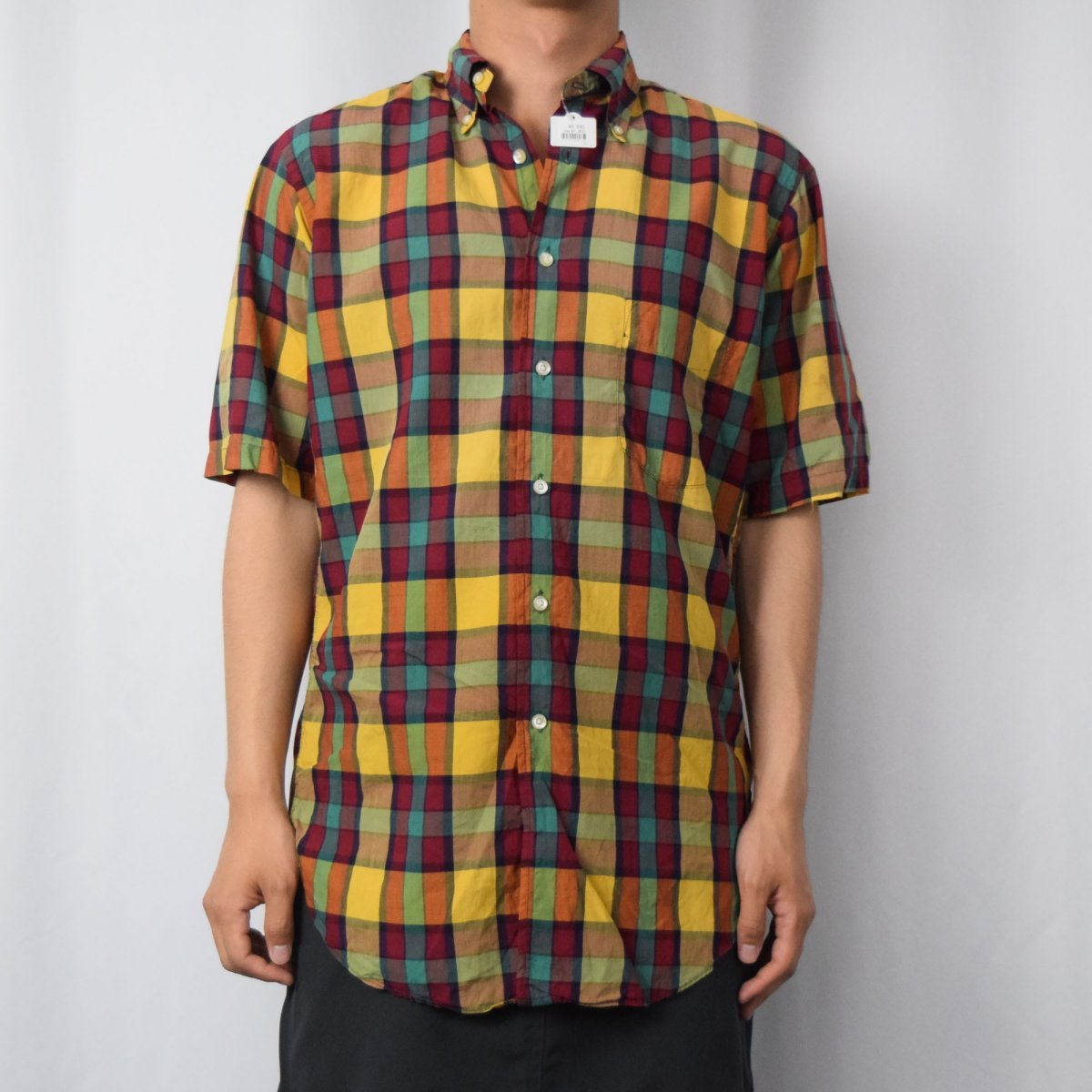 画像2: 60〜70's チェック柄 マチ付き コットンボタンダウンシャツ S (2)