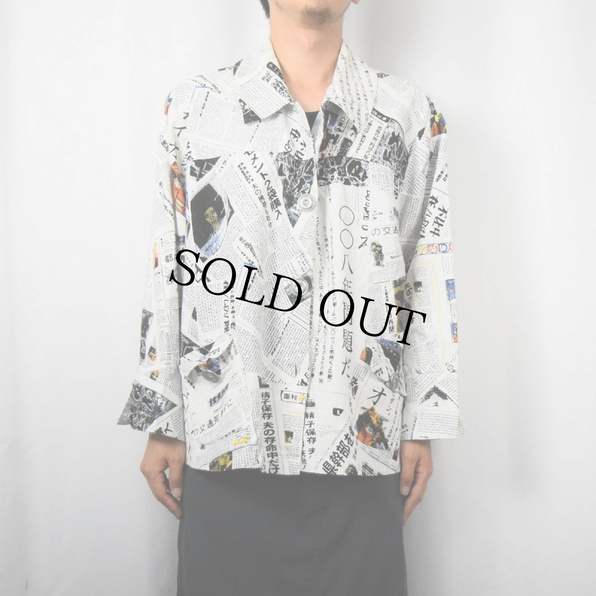 画像2: 80〜90's 新聞柄 デザインコットンシャツ 3X (2)