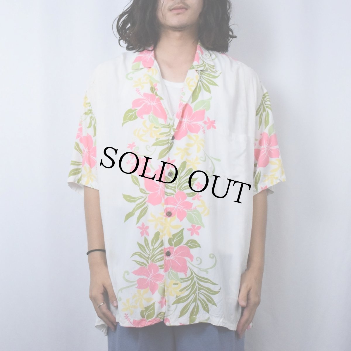 画像2: 80's TWO PALMS HAWAII製 ハイビスカス柄 ボーダーパターン レーヨンアロハシャツ 2XL (2)