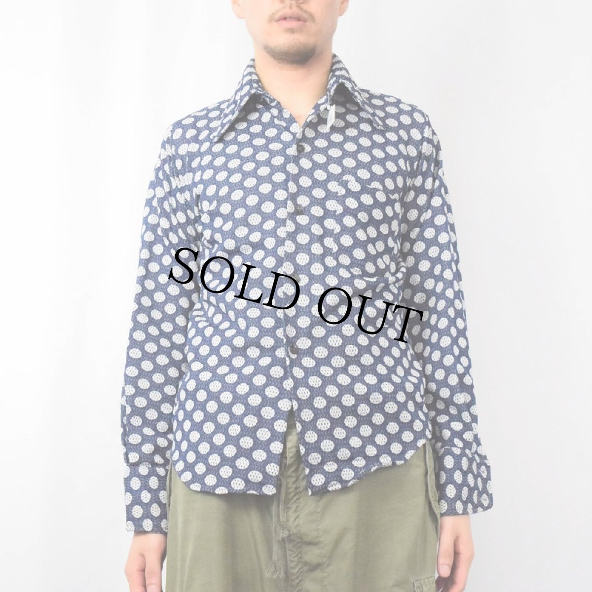 画像2: 70's Clinton ポルカドット柄 ジャガード織り ポリエステルシャツ M (2)