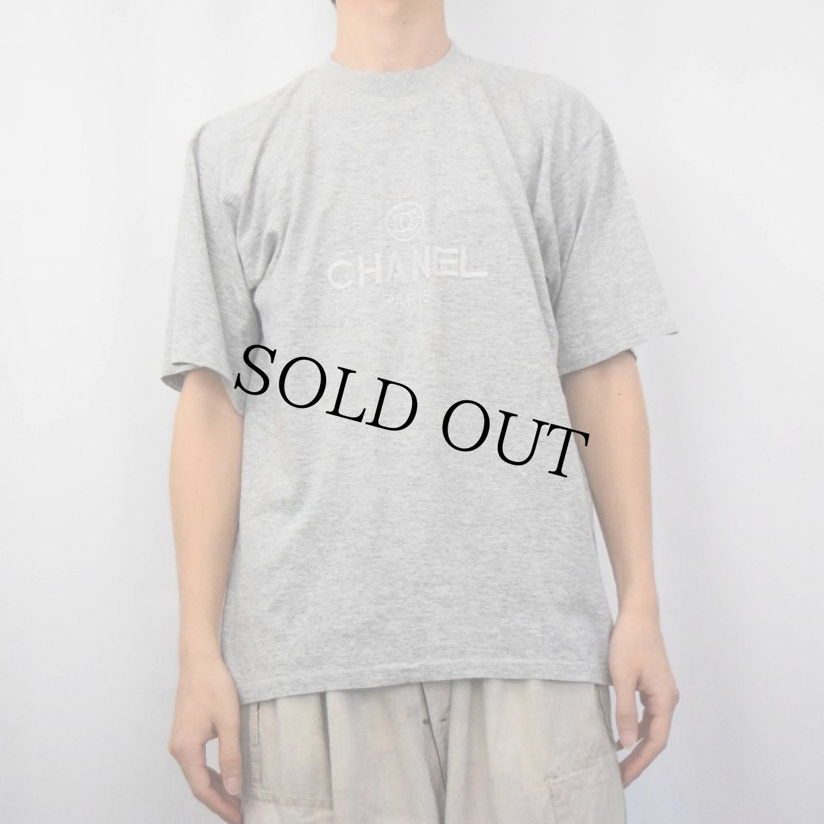 画像2: ブート CHANEL ロゴ刺繍Tシャツ (2)