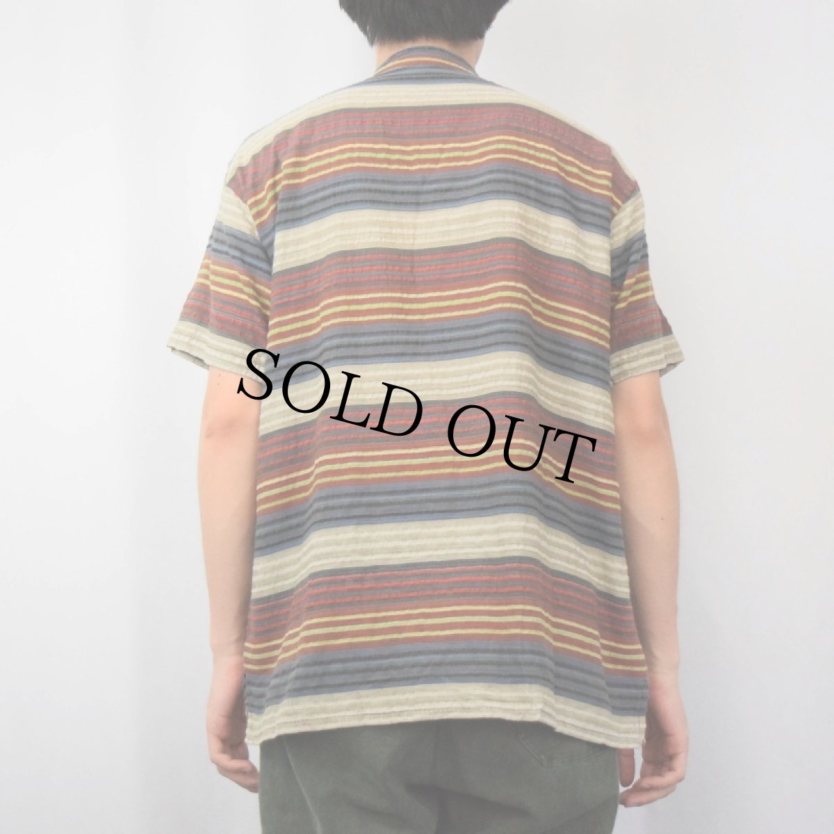 画像4: マルチボーダー柄 ヘンリーネック バンドカラーコットンシャツ (4)