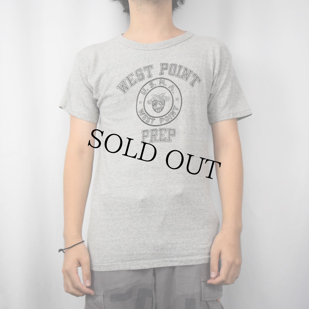 画像2: 80's Champion USA製 トリコタグ "U.S.M.A. WEST POINT PREP" フロッキープリントTシャツ M (2)
