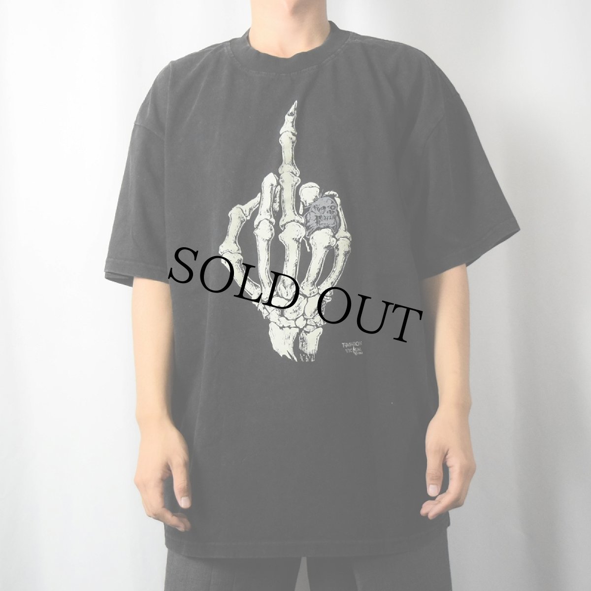 画像2: GALLERY DEPT. Fashion Victim USA製 スカル ミドルフィンガー プリントTシャツ BLACK L (2)