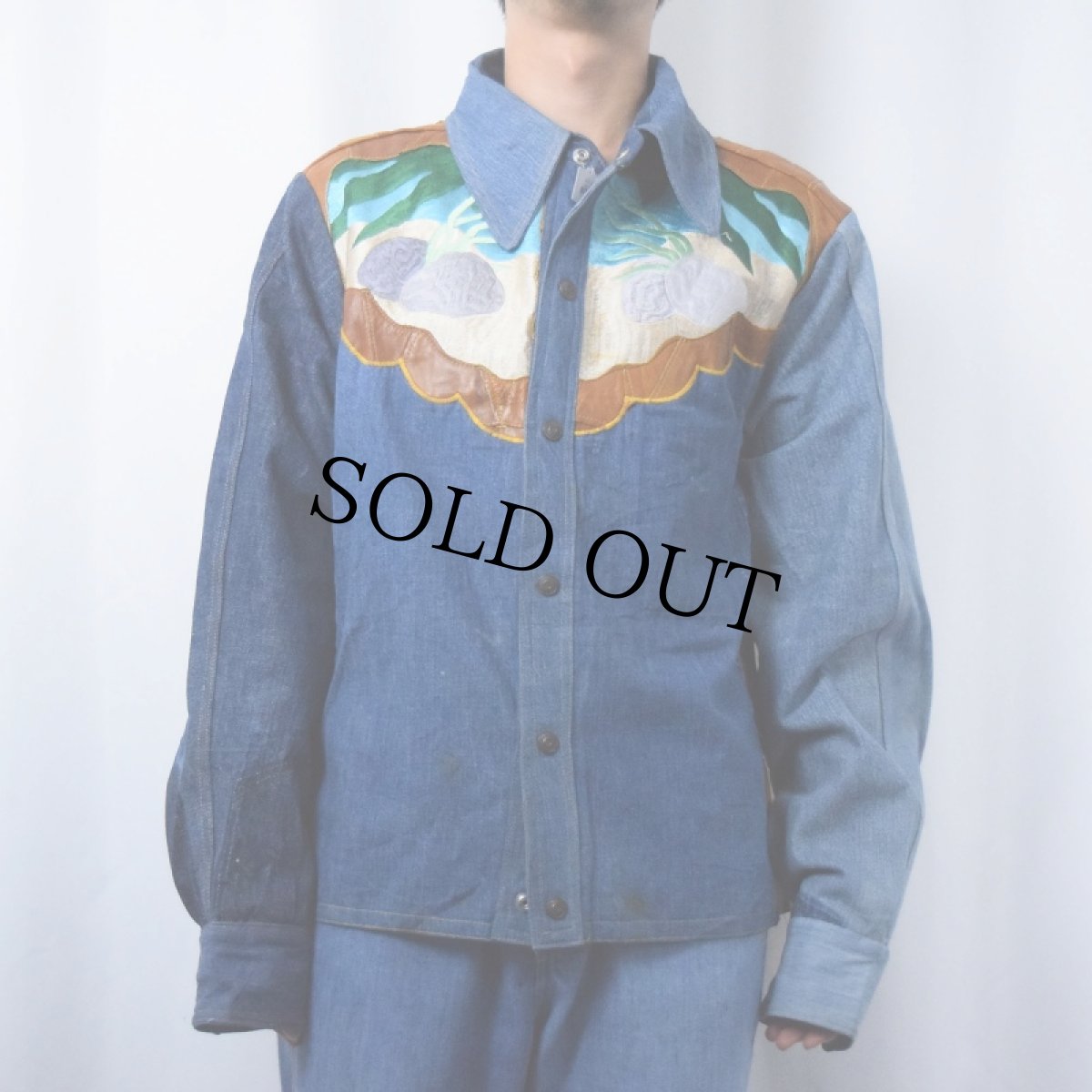 画像3: 70's Antonio Guiseppe USA製 レザーパッチワーク×刺繍 デニムシャツ 3XL (3)