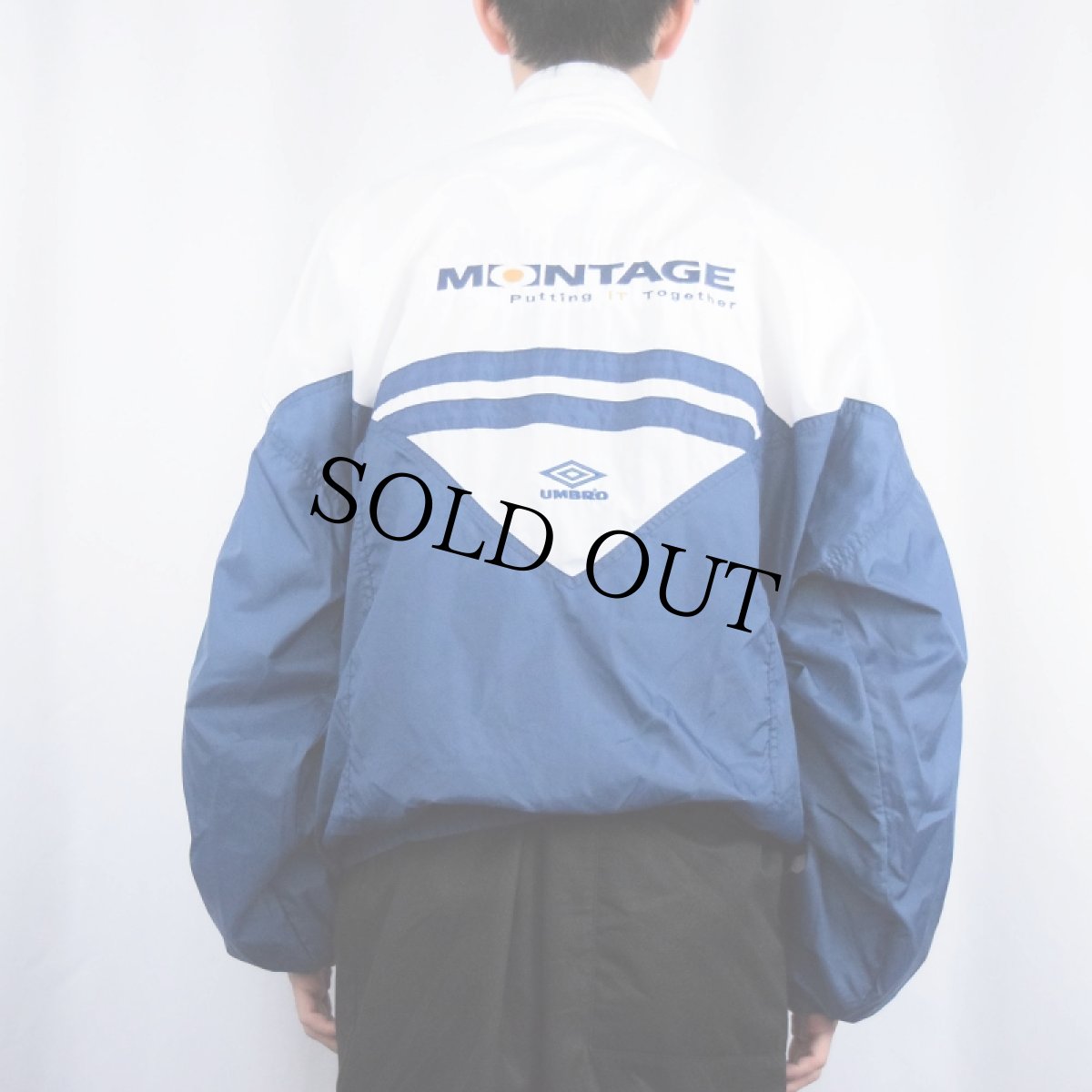 画像4: UMBRO "MONTAGE" ロゴ刺繍 切り替えナイロンジャケット L (4)