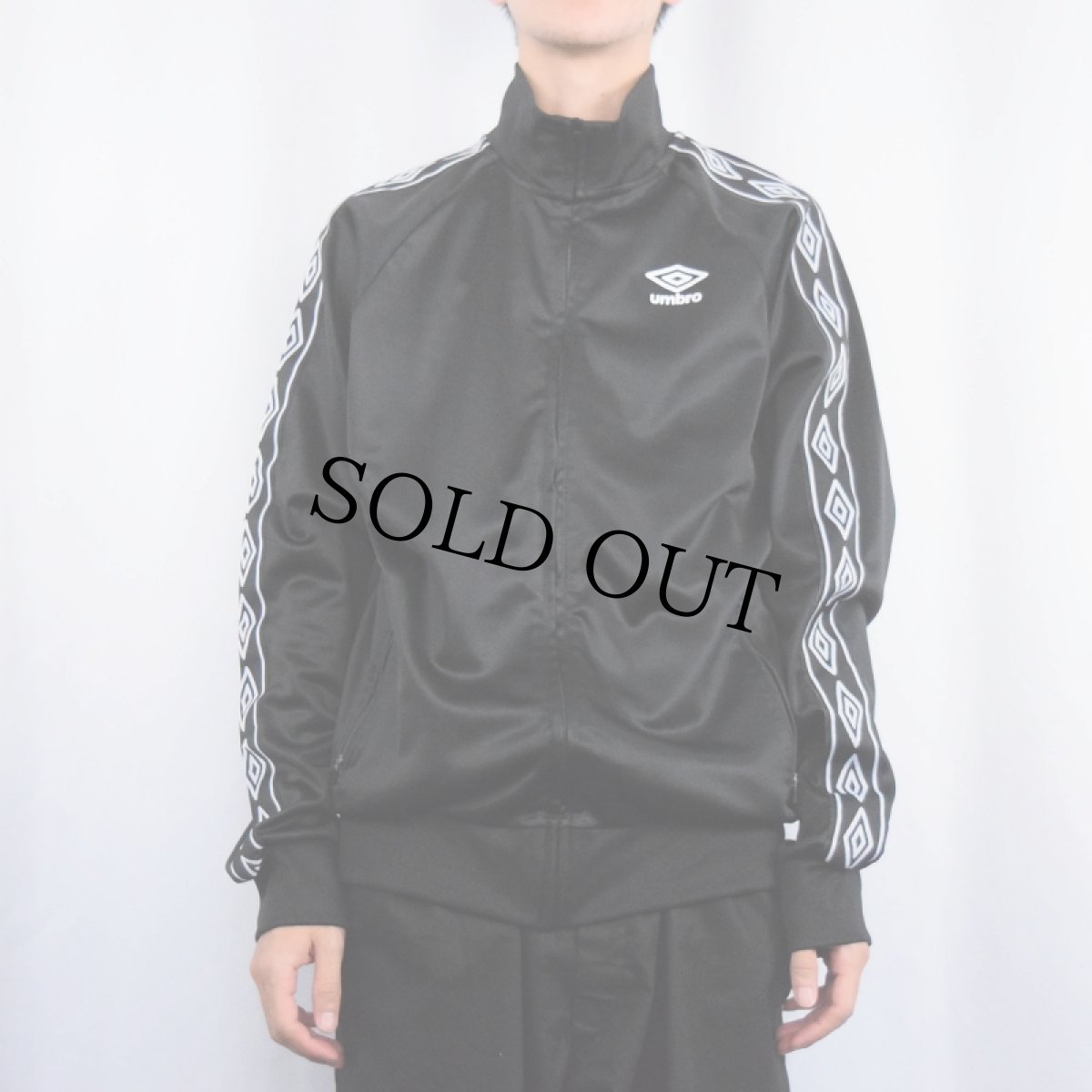 画像2: UMBRO サイドライン トラックジャケット BLACK XL (2)