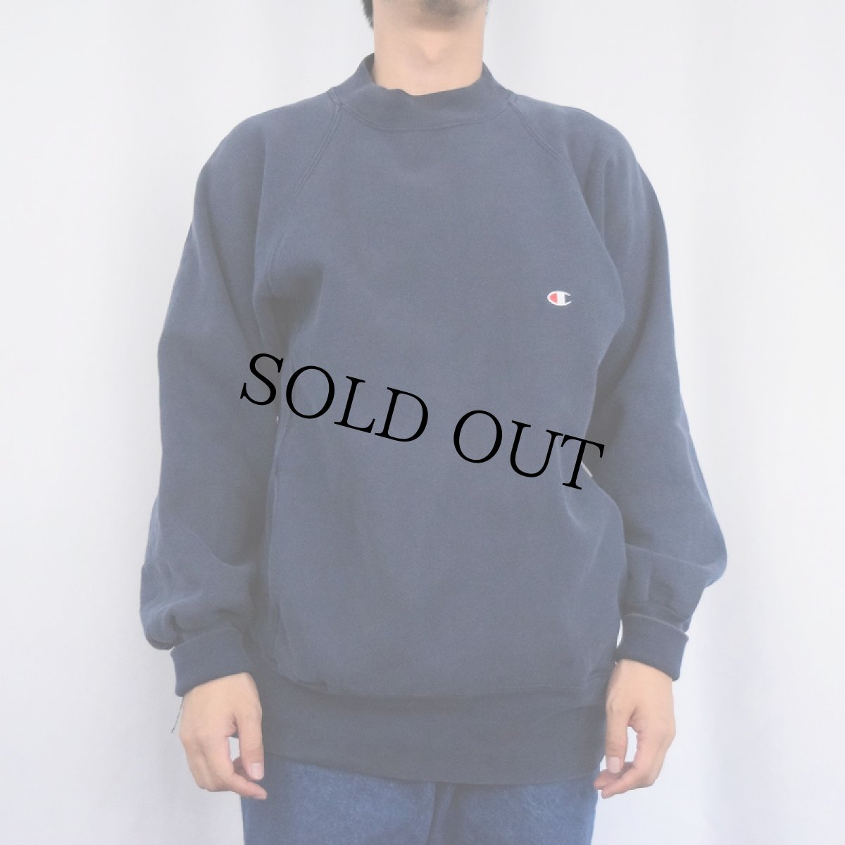 画像2: 90's Champion REVERSE WEAVE USA製 "ポケ付き" 目付きラグランスウェット NAVY XL (2)