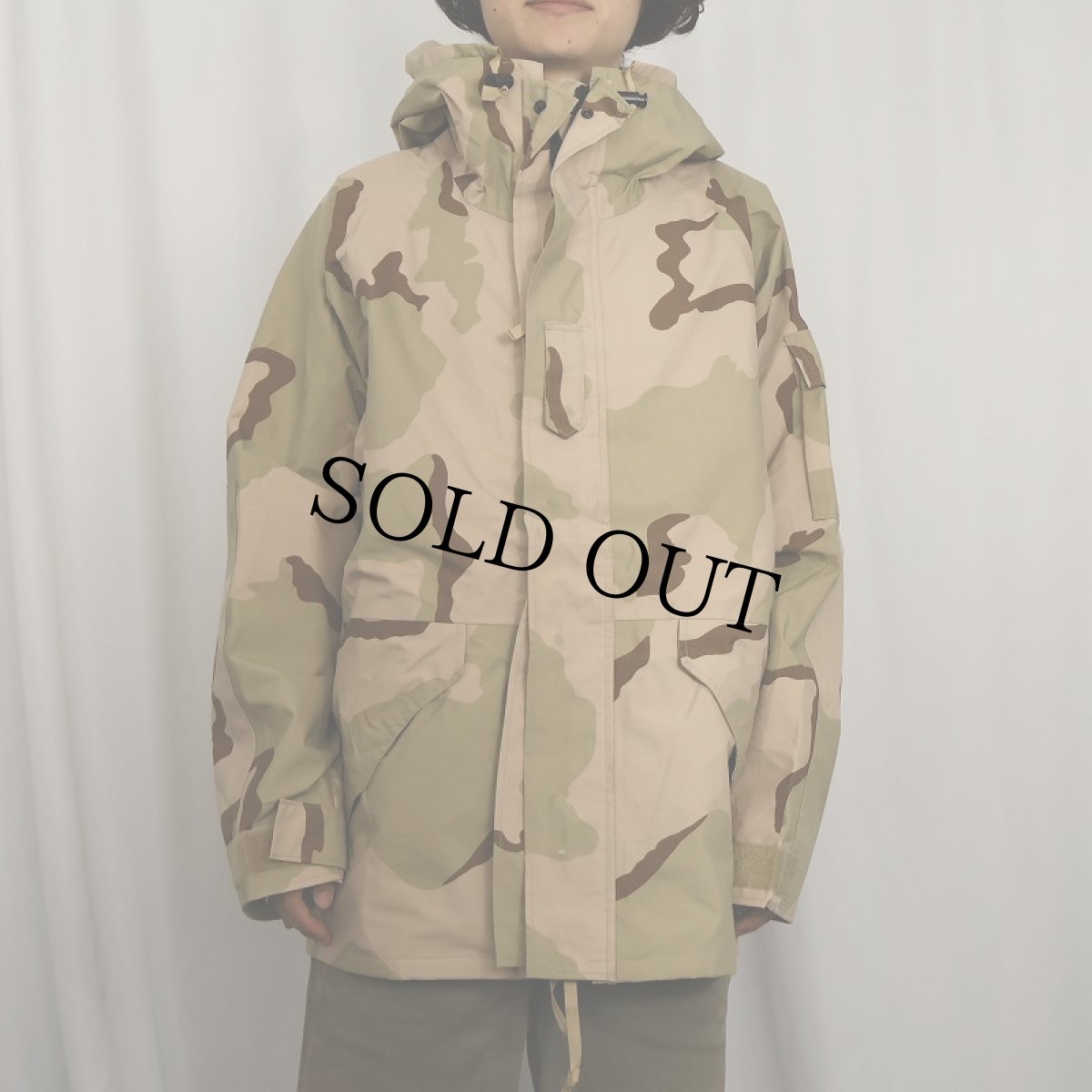 画像2: 2000's U.S.MILITARY ECWCS GEN1 デザートカモ GORE-TEXパーカ MEDIUM-REGULAR (2)