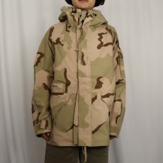 画像2: 2000's U.S.MILITARY ECWCS GEN1 デザートカモ GORE-TEXパーカ MEDIUM-REGULAR (2)