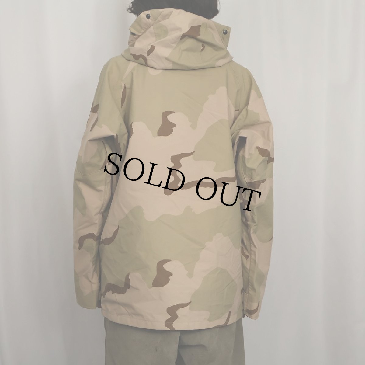 画像3: 2000's U.S.MILITARY ECWCS GEN1 デザートカモ GORE-TEXパーカ MEDIUM-REGULAR (3)