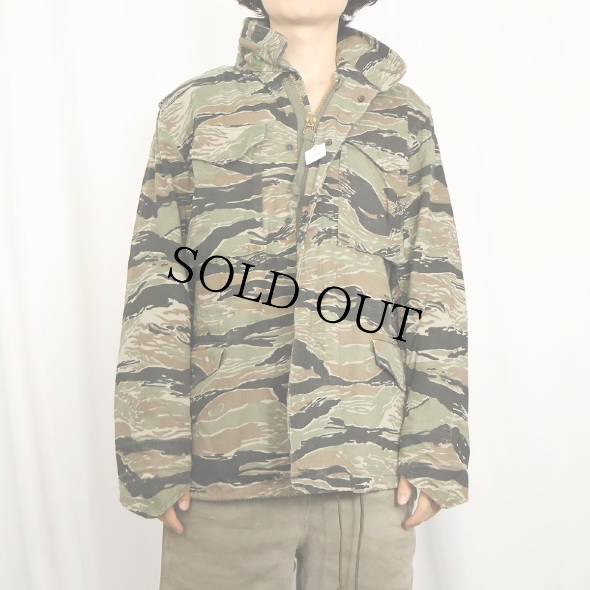 画像2: 80's U.S.ARMY M-65 タイガーストライプカモ フィールドジャケット 3rd SMALL-REGULAR (2)