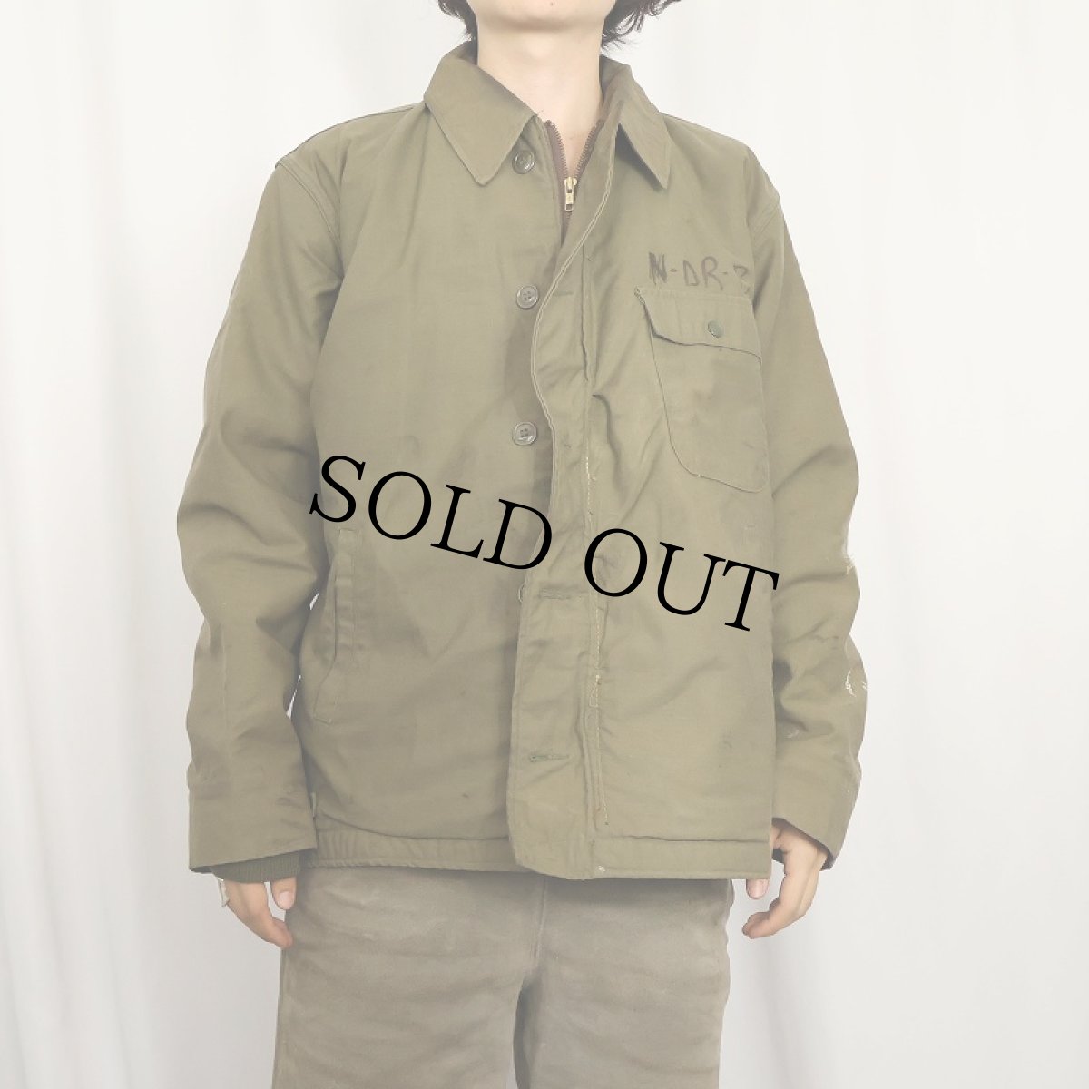 画像3: 80's U.S.NAVY A-2 ステンシル入り デッキジャケット LARGE (3)