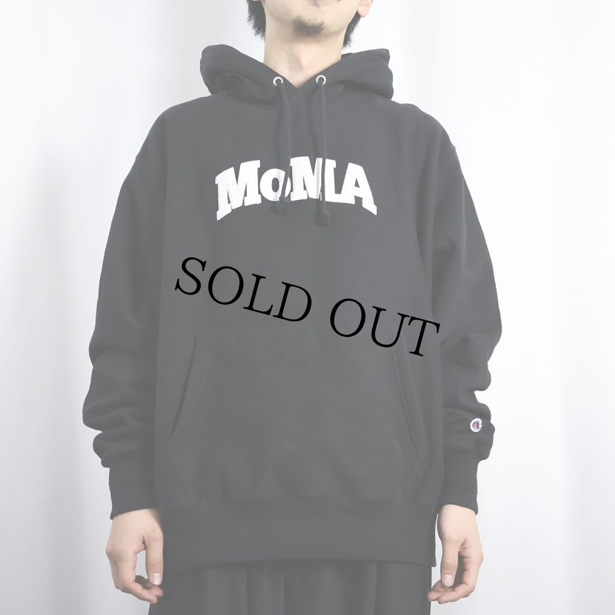 画像2: Champion REVERSE WEAVE "MoMA" ワッペン付き スウェットフーディー L (2)