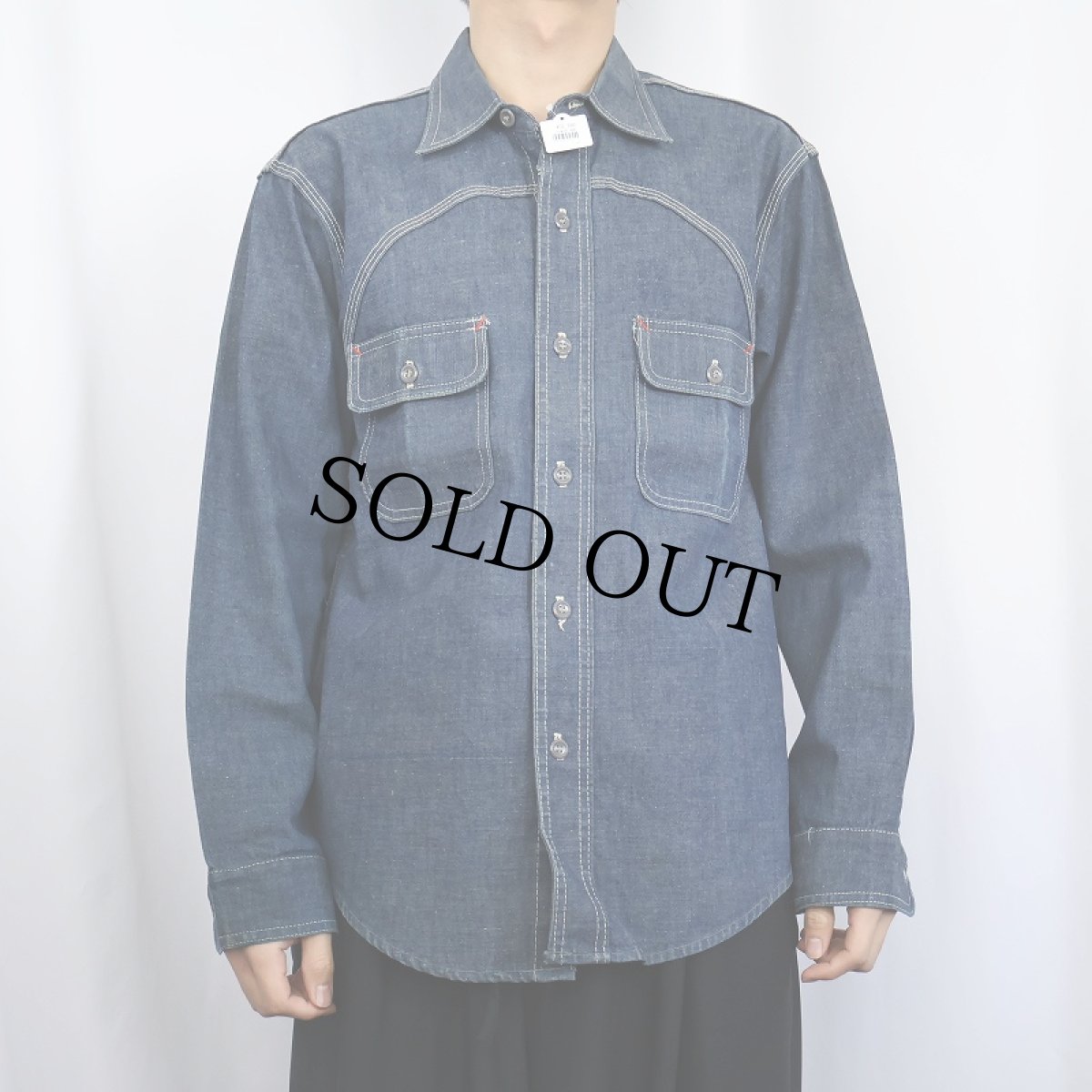 画像2: 60's〜 ラウンドヨーク デニムワークシャツ (2)