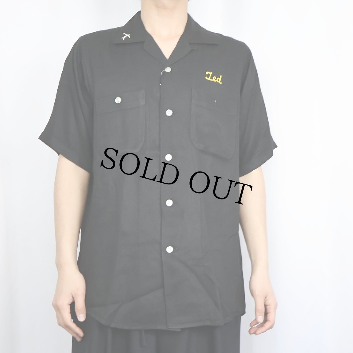 画像3: 60's King Louie "BEE-LINE FRAME&AXLE" チェーン刺繍 レーヨンボーリングシャツ BLACK M (3)