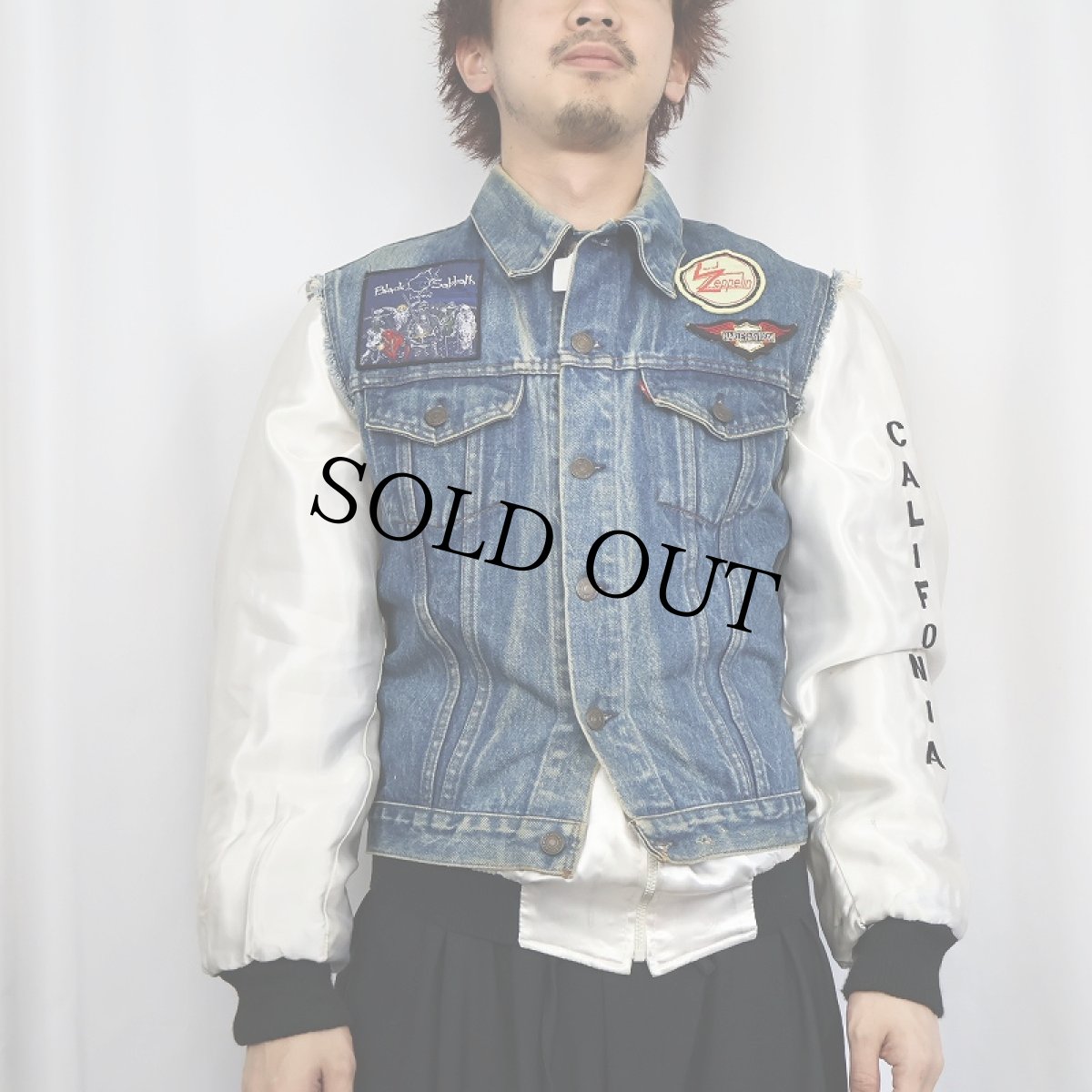 画像3: 80's EURO Levi's FRANCE製 バンドワッペン カスタムカットオフデニムベスト 38 (3)