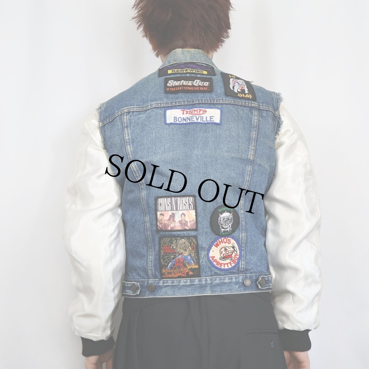 画像4: 80's EURO Levi's FRANCE製 バンドワッペン カスタムカットオフデニムベスト 38 (4)