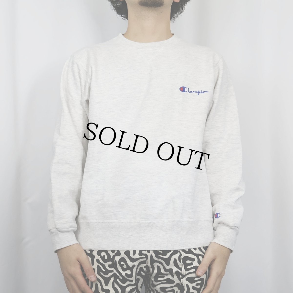 画像2: 90's Champion USA製 ロゴ刺繍 前Vスウェット L (2)