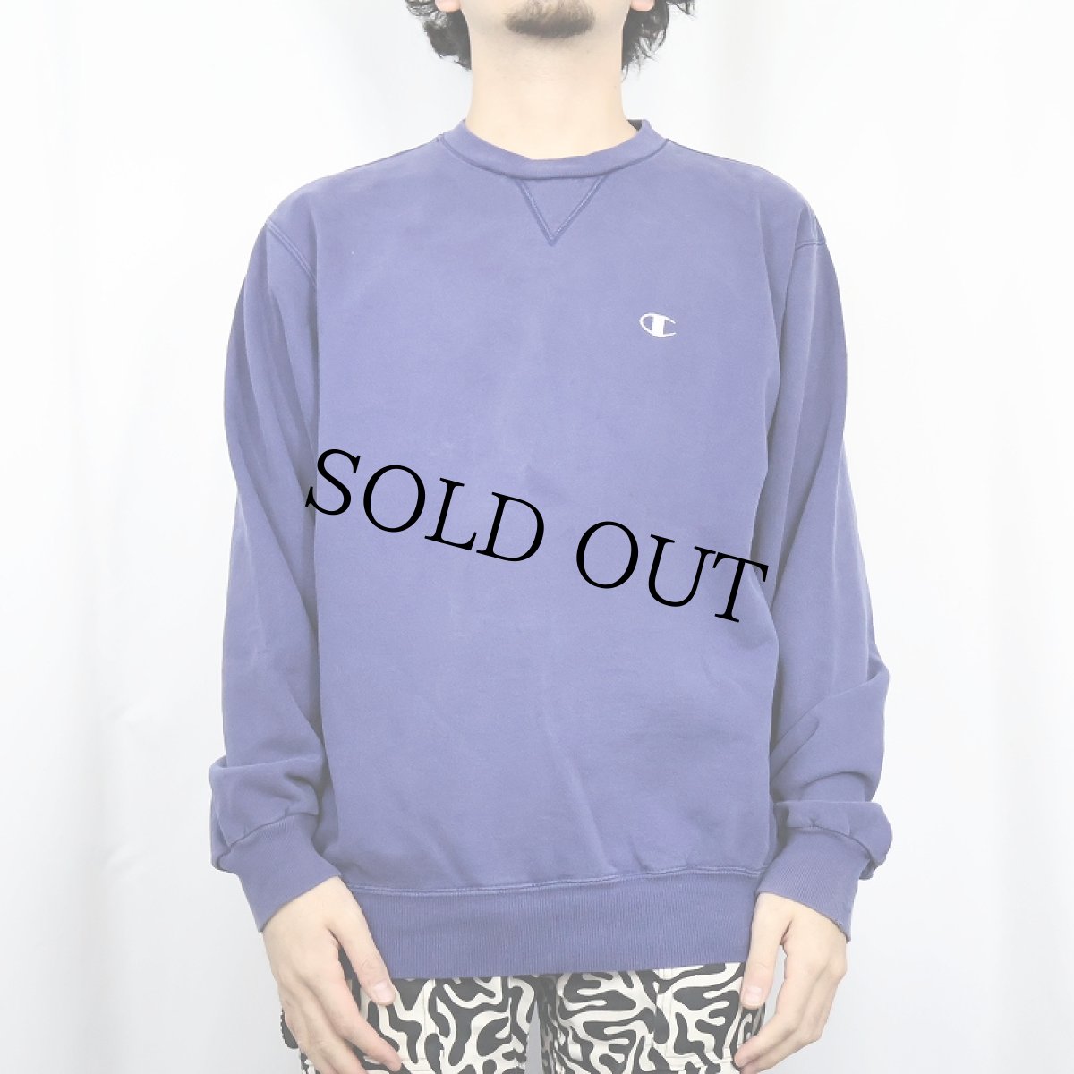 画像2: 90's Champion USA製 ロゴ刺繍 前Vスウェット L (2)