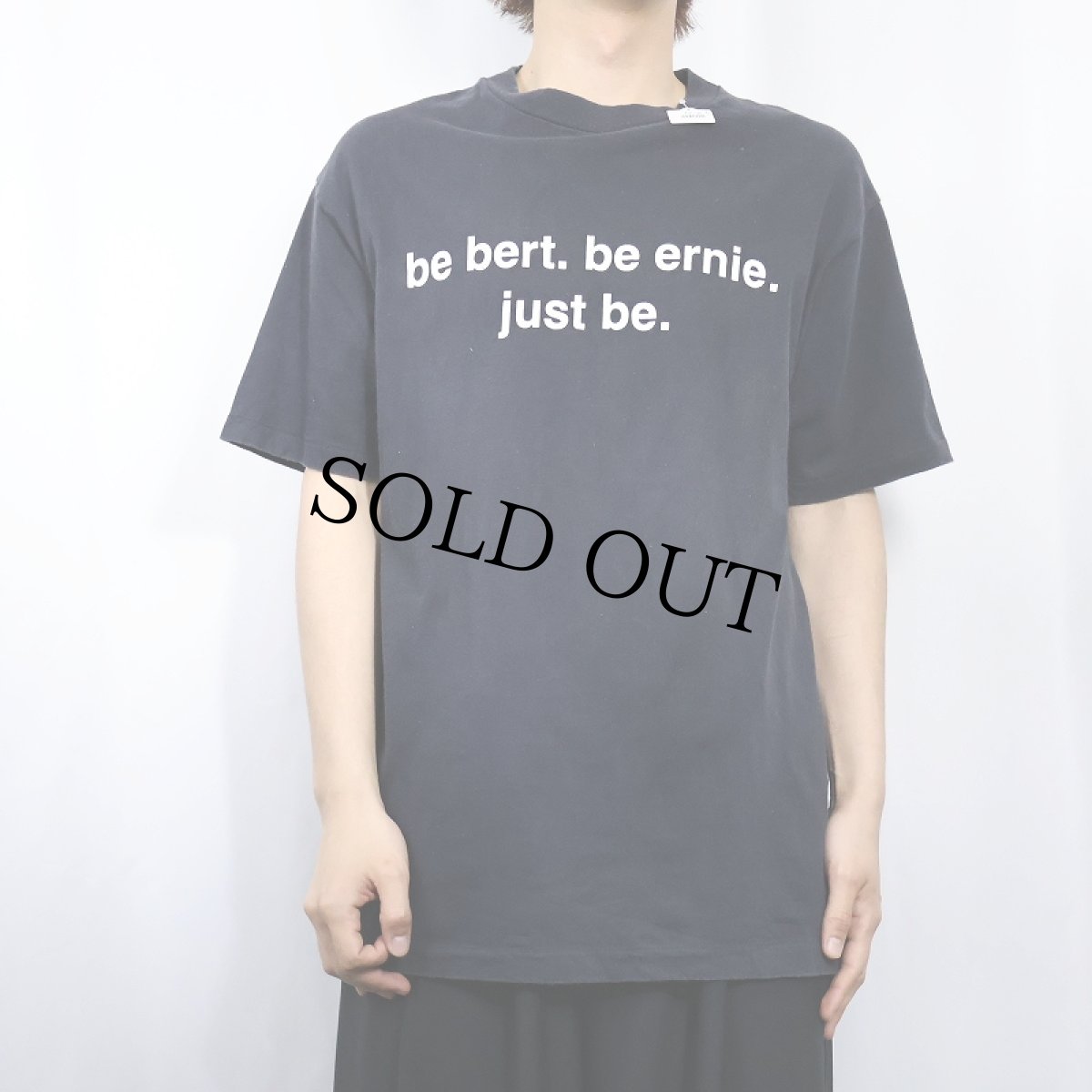 画像3: 90's USA製 "be bert. be ernie. just be."  Calvin Klein パロディプリントTシャツ BLACK L (3)