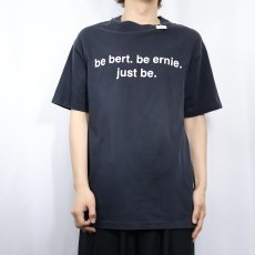 画像3: 90's USA製 "be bert. be ernie. just be."  Calvin Klein パロディプリントTシャツ BLACK L (3)